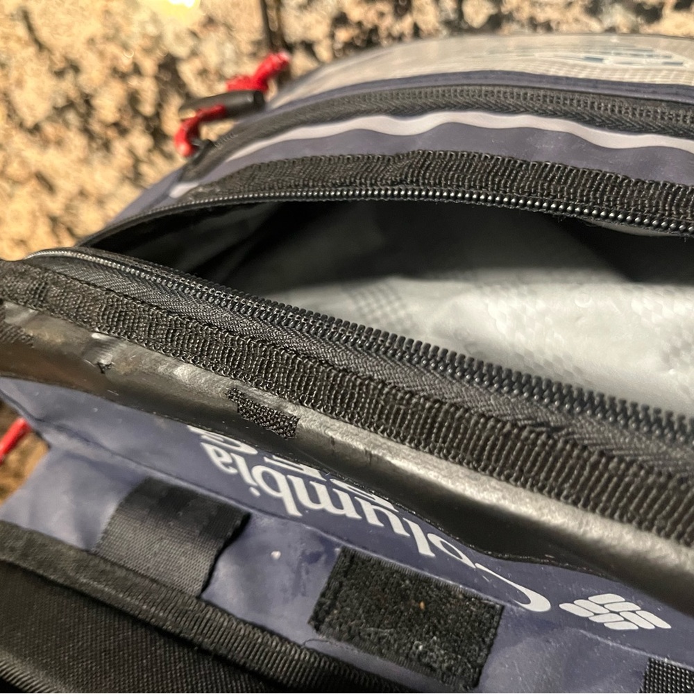 Columbia PFG Navy and Black Cooler Bag - Picture 14 of 16